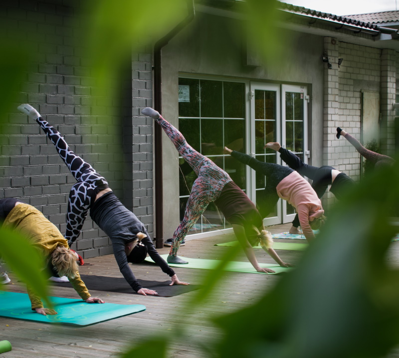 tendências de negócios de esportes e fitness - Yoga Fusion